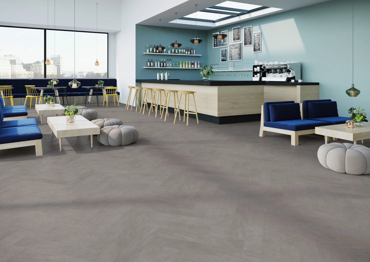 Moderner Wohnraum mit JOKA Design 555 Cycle Dryback 5385 Dark Concrete Klebevinyl in dunkler Betonoptik